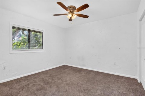 Condo in Tampa, Florida, 2 bedrooms  № 2368740 - photo 22