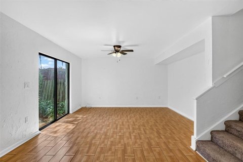 Condo in Tampa, Florida, 2 bedrooms  № 2368740 - photo 14
