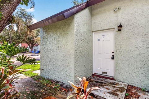 Condo in Tampa, Florida, 2 bedrooms  № 2368740 - photo 4