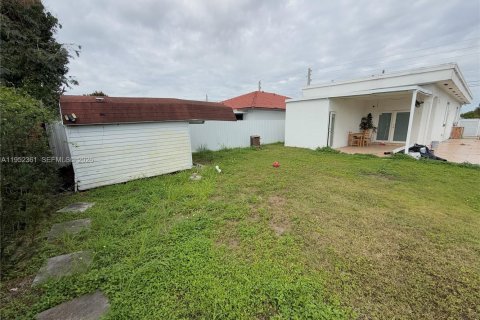 Casa en venta en Miami, Florida, 3 dormitorios, 97.92 m2 № 2008010 - foto 29