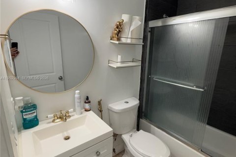 Casa en venta en Miami, Florida, 3 dormitorios, 97.92 m2 № 2008010 - foto 11