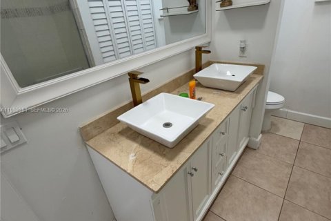 Casa en venta en Miami, Florida, 3 dormitorios, 97.92 m2 № 2008010 - foto 26