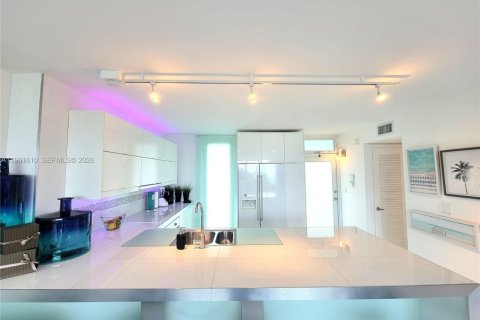 Купить кондоминиум в Майами-Бич, Флорида 1 спальня, 67.17м2, № 2024365 - фото 4