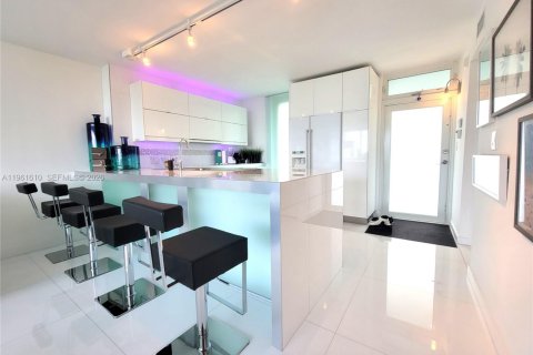 Купить кондоминиум в Майами-Бич, Флорида 1 спальня, 67.17м2, № 2024365 - фото 3