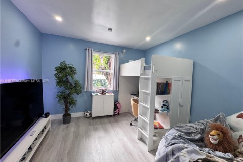 Casa en venta en Miami, Florida, 3 dormitorios, 145.21 m2 № 1730544 - foto 7
