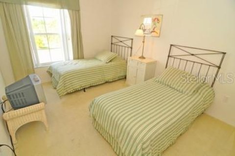 Casa en venta en Kissimmee, Florida, 4 dormitorios, 215.44 m2 № 2384316 - foto 13