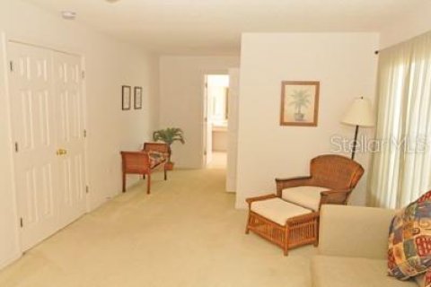 Casa en venta en Kissimmee, Florida, 4 dormitorios, 215.44 m2 № 2384316 - foto 10