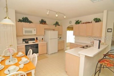 Casa en venta en Kissimmee, Florida, 4 dormitorios, 215.44 m2 № 2384316 - foto 7