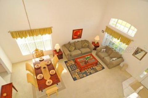 Casa en venta en Kissimmee, Florida, 4 dormitorios, 215.44 m2 № 2384316 - foto 6