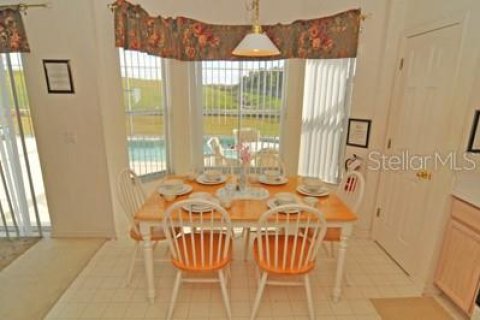 Casa en venta en Kissimmee, Florida, 4 dormitorios, 215.44 m2 № 2384316 - foto 8