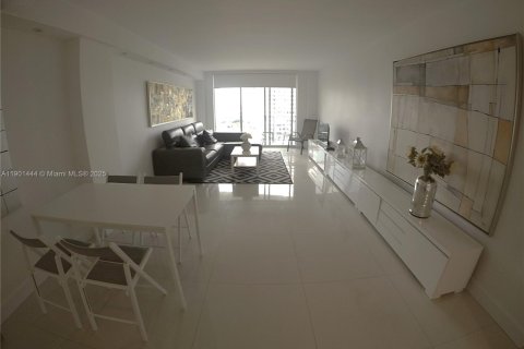 Condo in Sunny Isles Beach, Florida, 1 bedroom  № 1954498 - photo 7