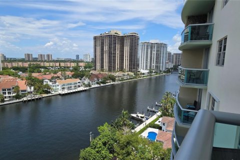 Condo in Sunny Isles Beach, Florida, 1 bedroom  № 1954498 - photo 26