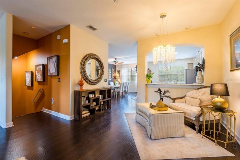 Adosado en venta en Tampa, Florida, 4 dormitorios, 224.45 m2 № 2097411 - foto 12