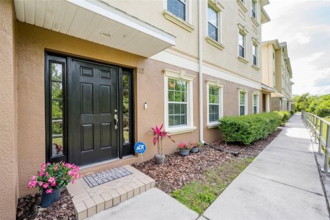 Adosado en venta en Tampa, Florida, 4 dormitorios, 224.45 m2 № 2097411 - foto 2