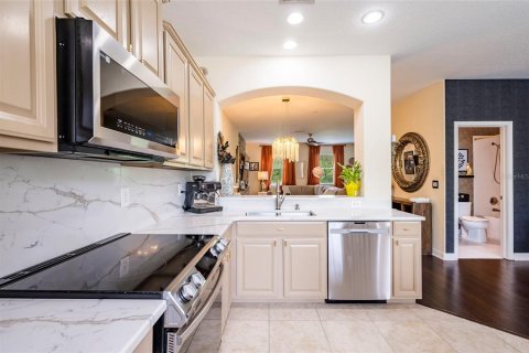 Adosado en venta en Tampa, Florida, 4 dormitorios, 224.45 m2 № 2097411 - foto 23