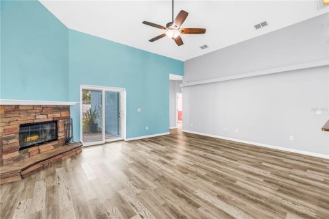 Casa en venta en Pinellas Park, Florida, 5 dormitorios, 201.78 m2 № 2219349 - foto 11