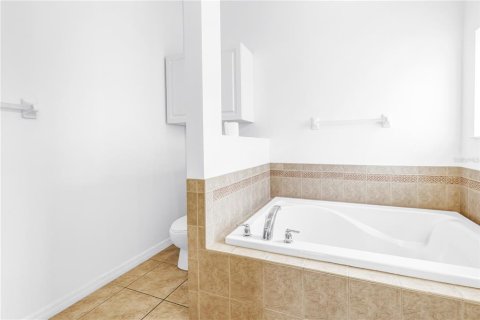 Casa en venta en Pinellas Park, Florida, 5 dormitorios, 201.78 m2 № 2219349 - foto 17