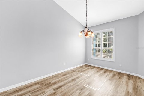 Casa en venta en Pinellas Park, Florida, 5 dormitorios, 201.78 m2 № 2219349 - foto 6