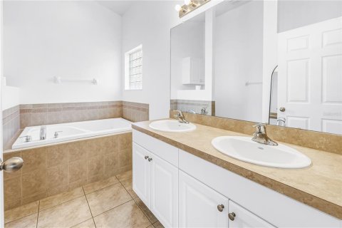 Casa en venta en Pinellas Park, Florida, 5 dormitorios, 201.78 m2 № 2219349 - foto 16