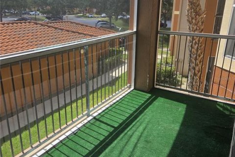 Condo in Orlando, Florida, 2 bedrooms № 2225907 - photo 22