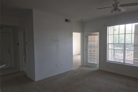 Condo in Orlando, Florida, 2 bedrooms № 2225907 - photo 4