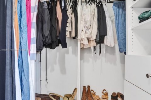 Снять в аренду кондоминиум в Форт-Лодердейл, Флорида 1 спальня, 42.64м2, № 1948971 - фото 10