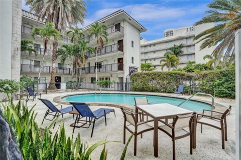 Снять в аренду кондоминиум в Форт-Лодердейл, Флорида 1 спальня, 42.64м2, № 1948971 - фото 12