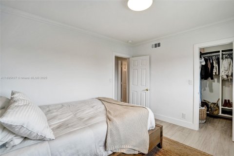 Снять в аренду кондоминиум в Форт-Лодердейл, Флорида 1 спальня, 42.64м2, № 1948971 - фото 9