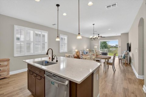 House in Riverview, Florida 5 bedrooms, 278.15 sq.m. № 1843582 - photo 15