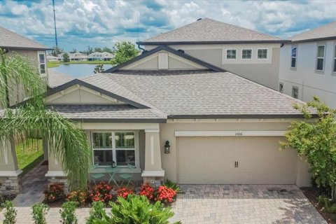 House in Riverview, Florida 5 bedrooms, 278.15 sq.m. № 1843582 - photo 1