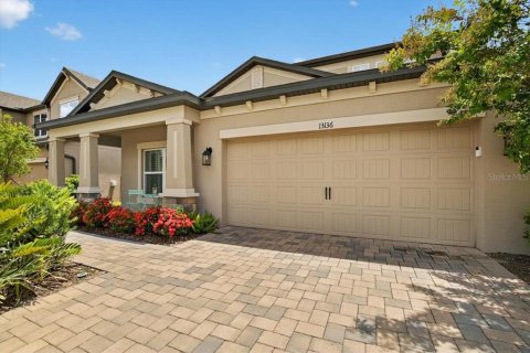 House in Riverview, Florida 5 bedrooms, 278.15 sq.m. № 1843582 - photo 4