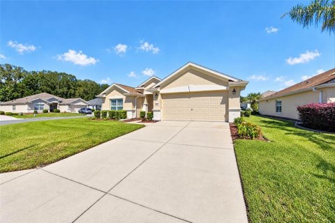 Villa ou maison à vendre à Summerfield, Floride: 3 chambres, 159.79 m2 № 2430351 - photo 2