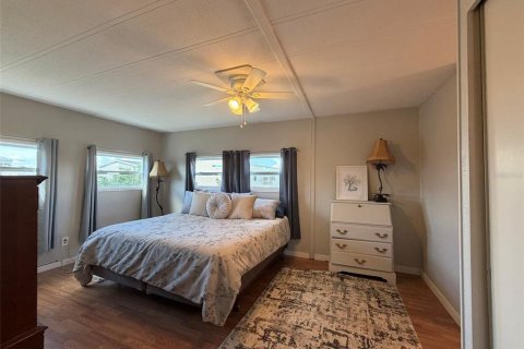 Apartment in North Port, Florida 2 bedrooms, 107.02 sq.m. № 2239213 - photo 15