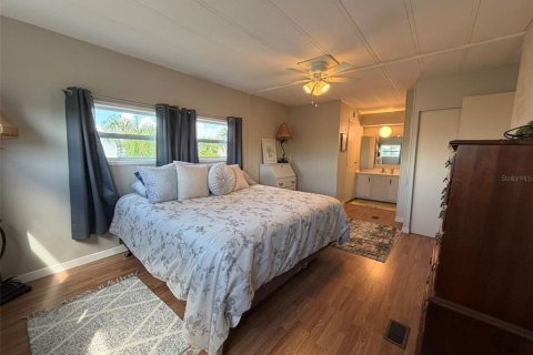 Apartment in North Port, Florida 2 bedrooms, 107.02 sq.m. № 2239213 - photo 17