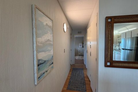 Apartment in North Port, Florida 2 bedrooms, 107.02 sq.m. № 2239213 - photo 13