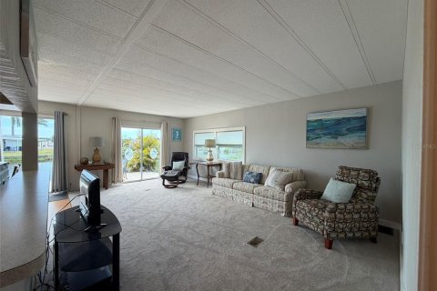 Apartment in North Port, Florida 2 bedrooms, 107.02 sq.m. № 2239213 - photo 6