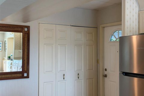 Apartment in North Port, Florida 2 bedrooms, 107.02 sq.m. № 2239213 - photo 11