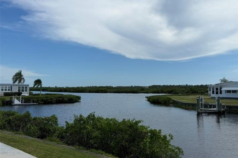 Apartment in North Port, Florida 2 bedrooms, 107.02 sq.m. № 2239213 - photo 26