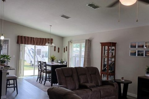 House in Dunnellon, Florida 3 bedrooms, 142.14 sq.m. № 1886734 - photo 19
