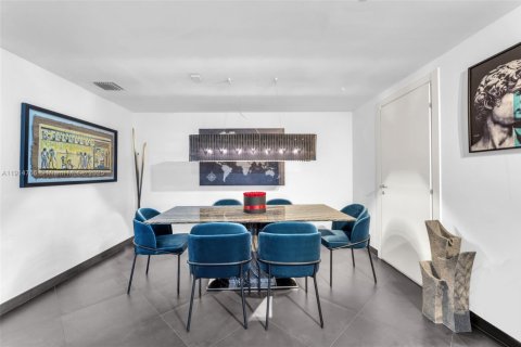 Купить кондоминиум в Майами, Флорида 2 спальни, 139.35м2, № 1970152 - фото 12