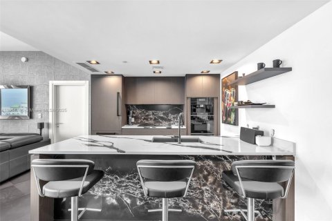 Купить кондоминиум в Майами, Флорида 2 спальни, 139.35м2, № 1970152 - фото 10