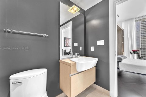 Купить кондоминиум в Майами, Флорида 2 спальни, 139.35м2, № 1970152 - фото 23