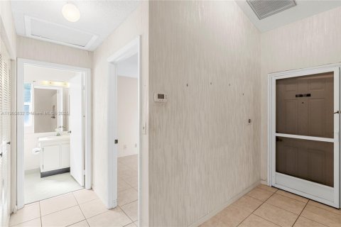 Купить виллу или дом в Тамарак, Флорида 2 спальни, 114.64м2, № 1951783 - фото 22