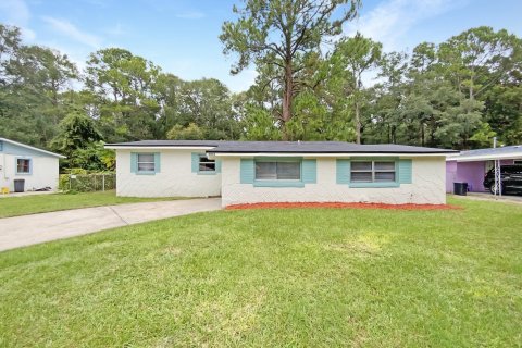 Casa en venta en Jacksonville, Florida, 4 dormitorios, 127.46 m2 № 774930 - foto 1