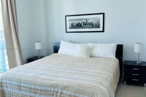 Condo in Miami, Florida, 1 bedroom  № 1984271 - photo 6