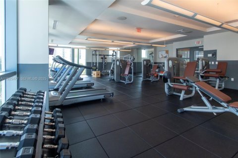 Condo in Miami, Florida, 1 bedroom  № 1984271 - photo 14