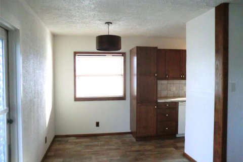 Condo in Sun City Center, Florida, 2 bedrooms  № 2277761 - photo 4