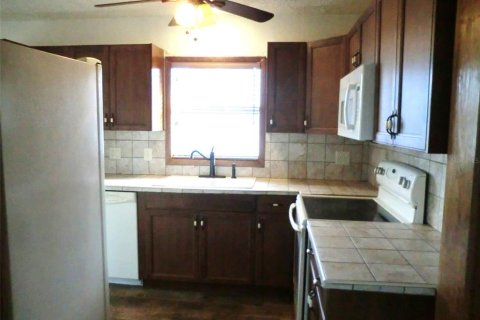 Condo in Sun City Center, Florida, 2 bedrooms  № 2277761 - photo 8