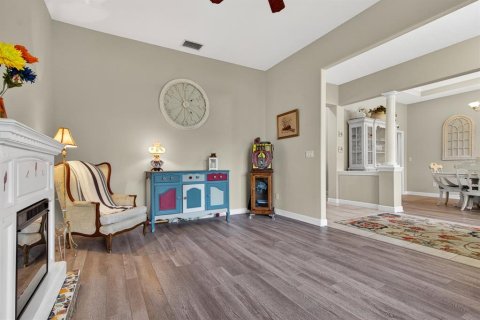 Villa ou maison à vendre à Wesley Chapel, Floride: 4 chambres, 288.37 m2 № 2133712 - photo 12