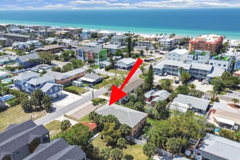 Propiedad comercial en venta en Indian Rocks Beach, Florida, 12 dormitorios, 423.26 m2 № 2128692 - foto 29